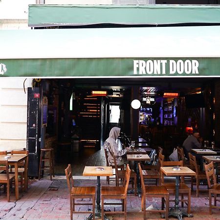 Front Door Suites Истанбул Екстериор снимка