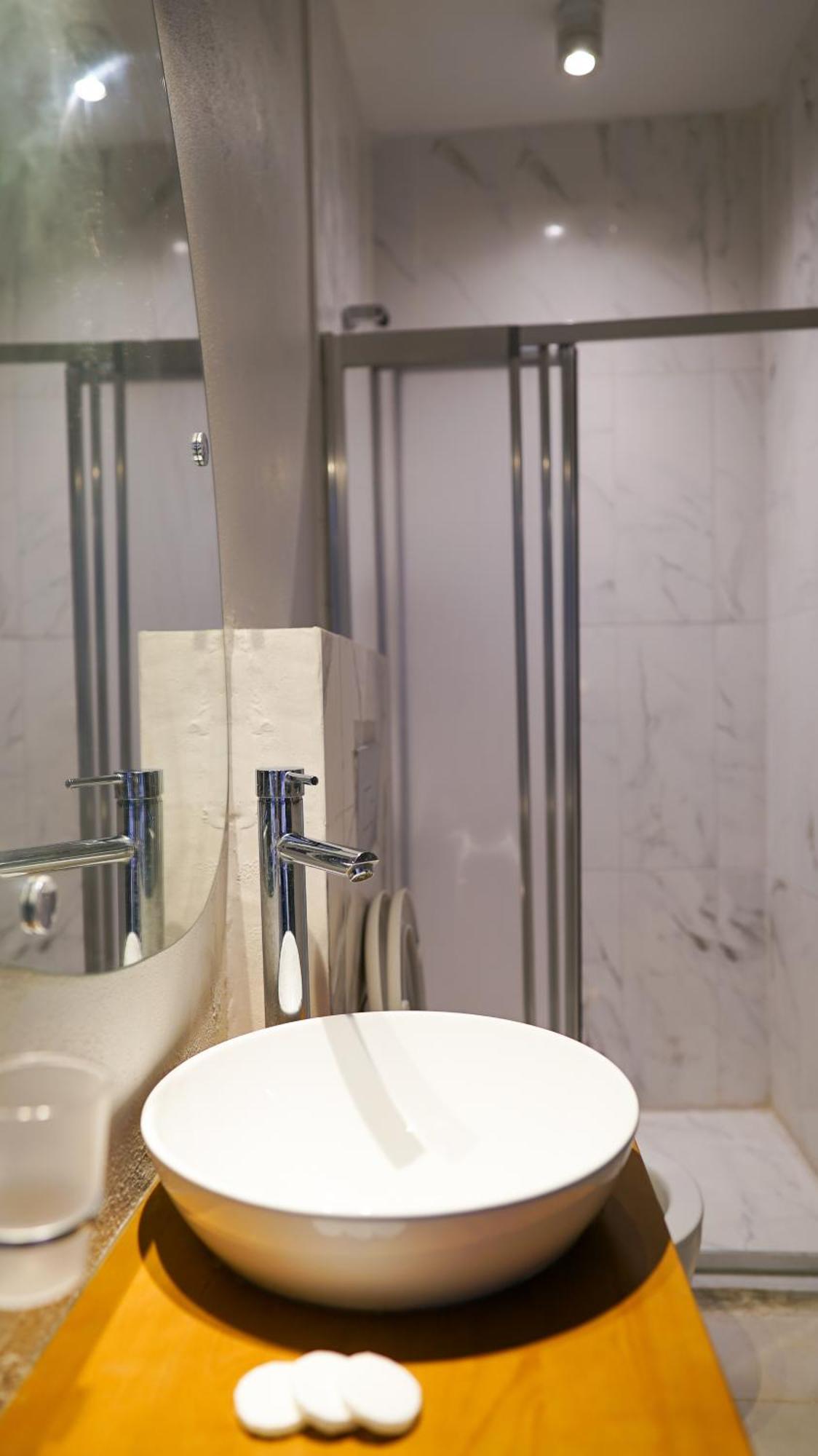 Front Door Suites Истанбул Екстериор снимка