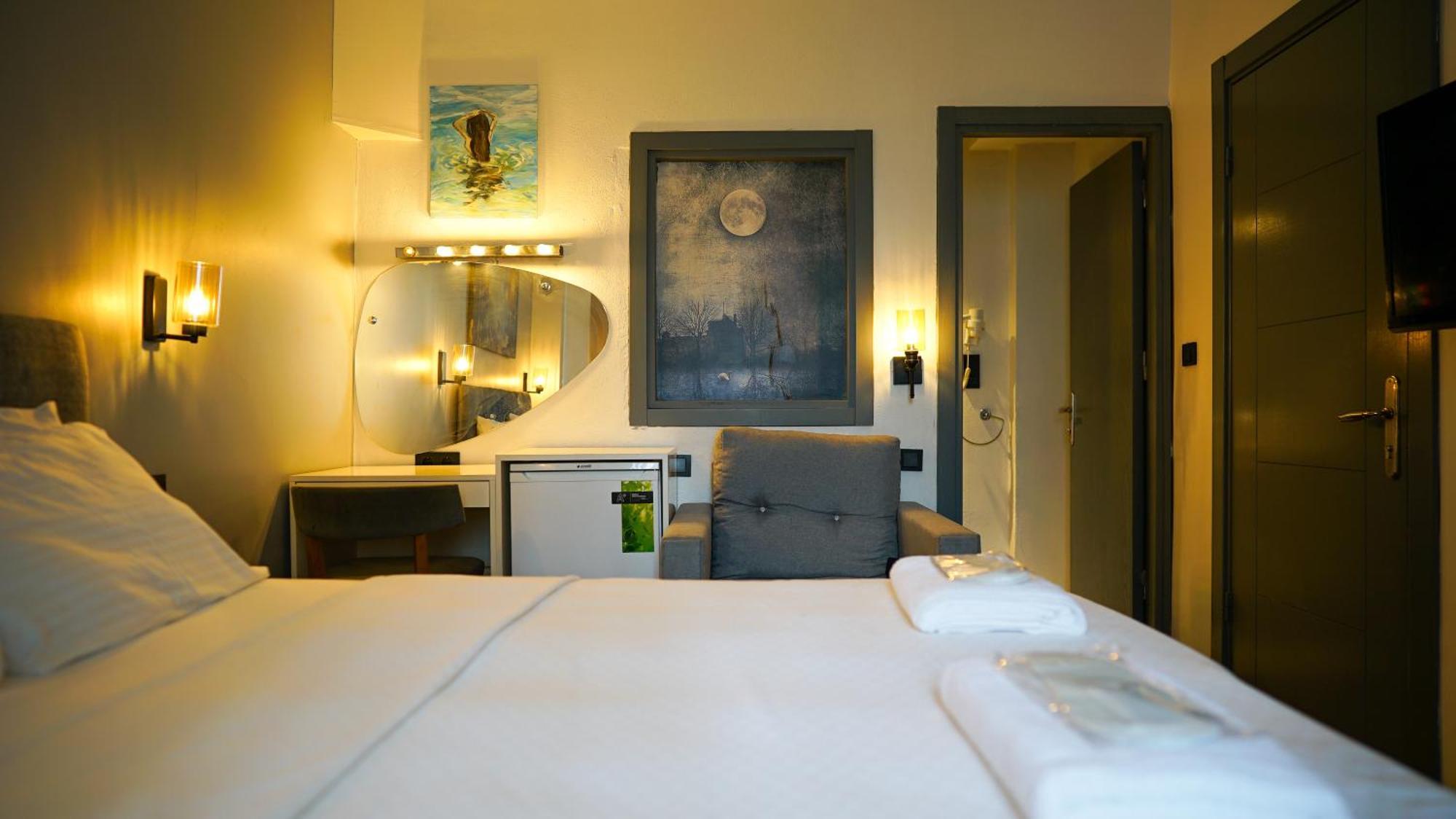 Front Door Suites Истанбул Екстериор снимка