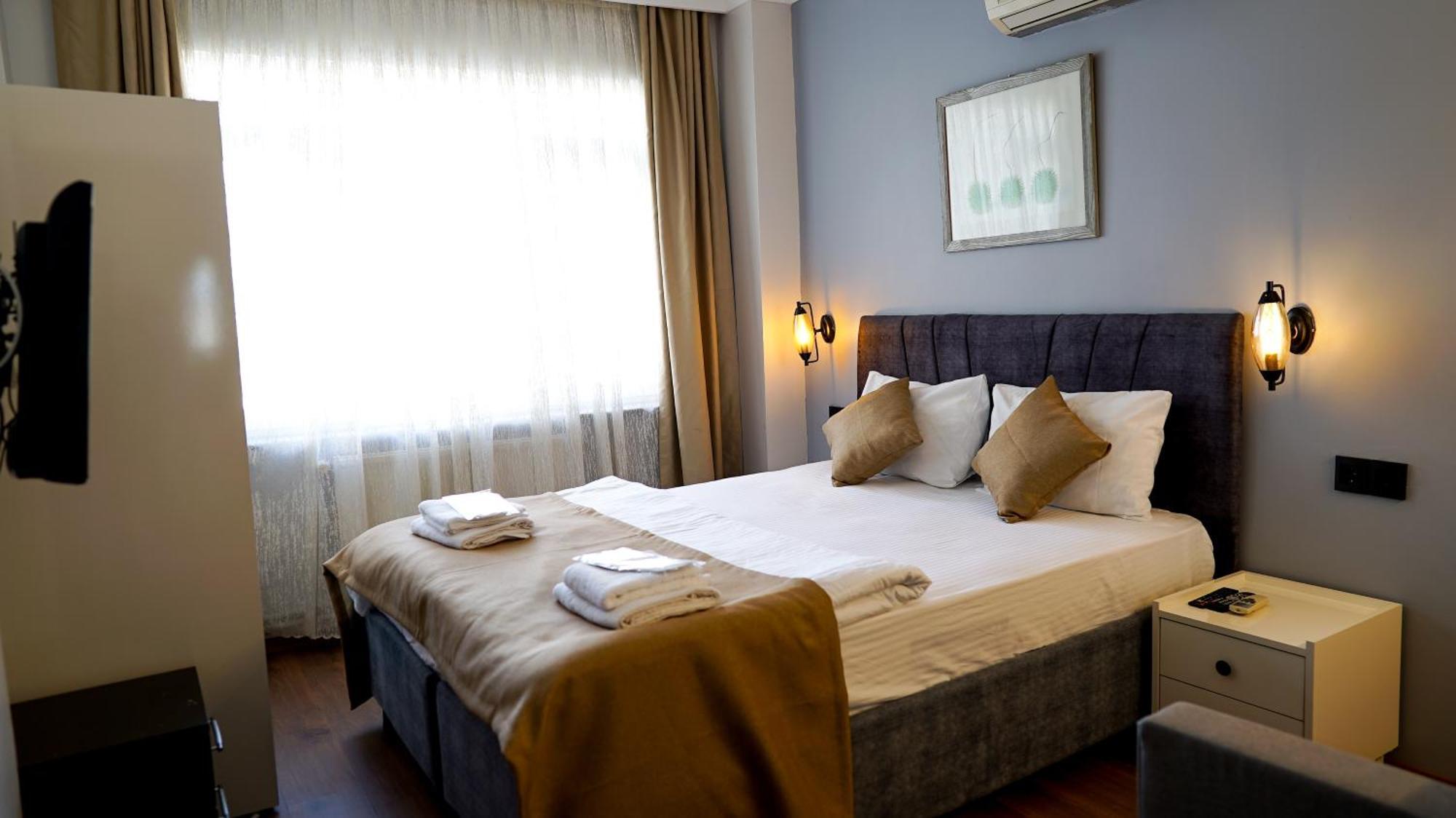 Front Door Suites Истанбул Екстериор снимка